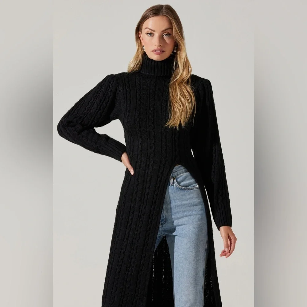 ASTR the Label High Slit Csnle Knit Sweater - Picture 2 of 7
